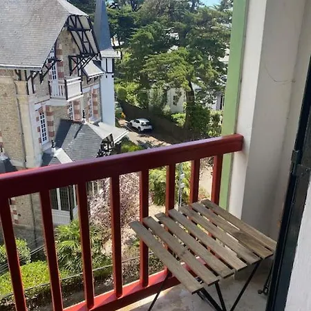 Apartment Refait A Neuf, Idealement Situe